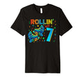 Roller Skates Birthday Costume T-Shirt - Minimalist Print Men Women - T-Shirt, Sweatshirt, Hoodie
