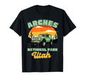 Arches National Park Utah California T-Shirt - Trendy Graphic Unisex - T-Shirt, Sweatshirt, Hoodie