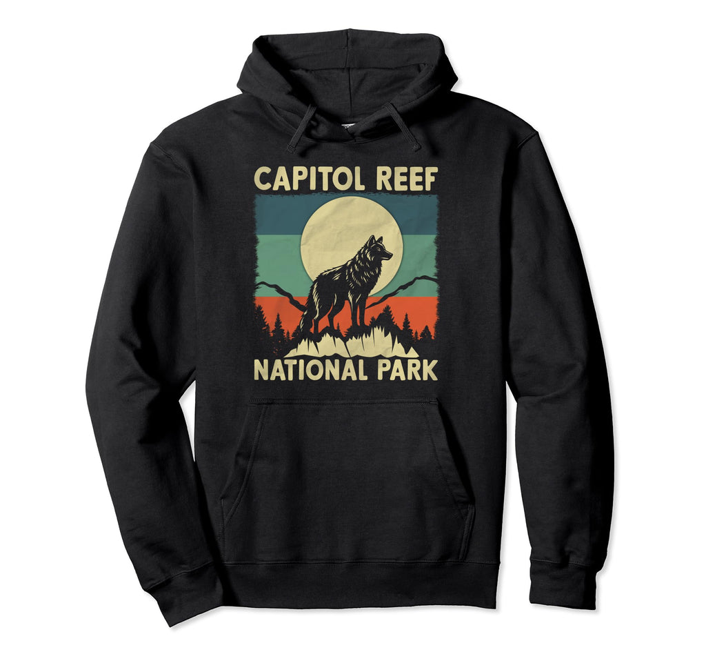 Wolf Capitol Reef National Park Hoodie - Casual Everyday Wear for Adults - T-Shirt, Sweatshirt, Hoodie