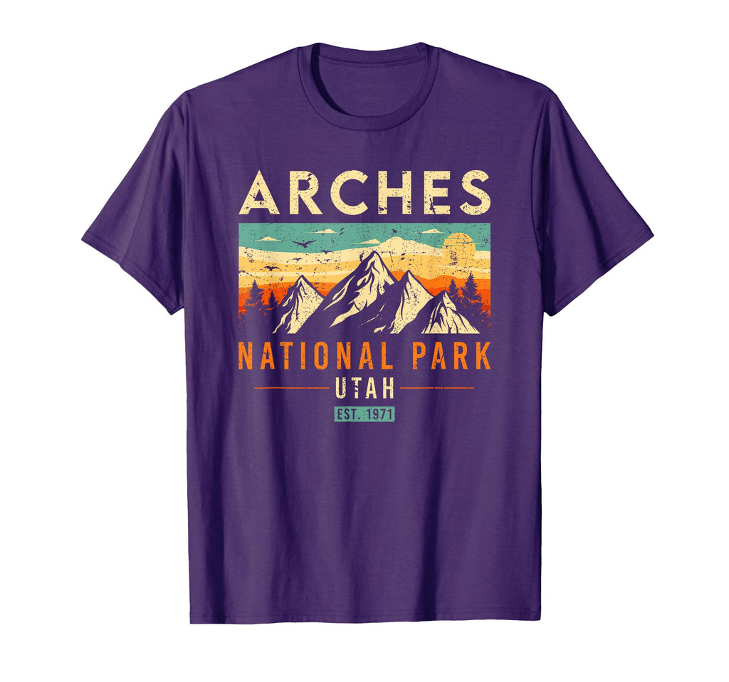 Arches Est 1971 Utah National Park T-Shirt - Novelty Apparel for Adults - T-Shirt, Sweatshirt, Hoodie