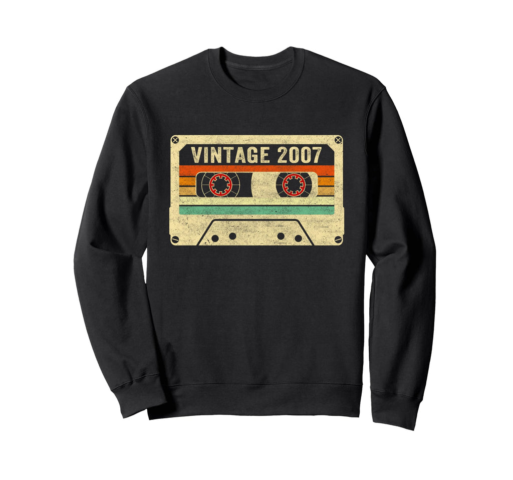 2007 Born 2007 19Th Birthday Sweatshirt - Aesthetic Graphic for Adults - T-Shirt, Sweatshirt, Hoodie