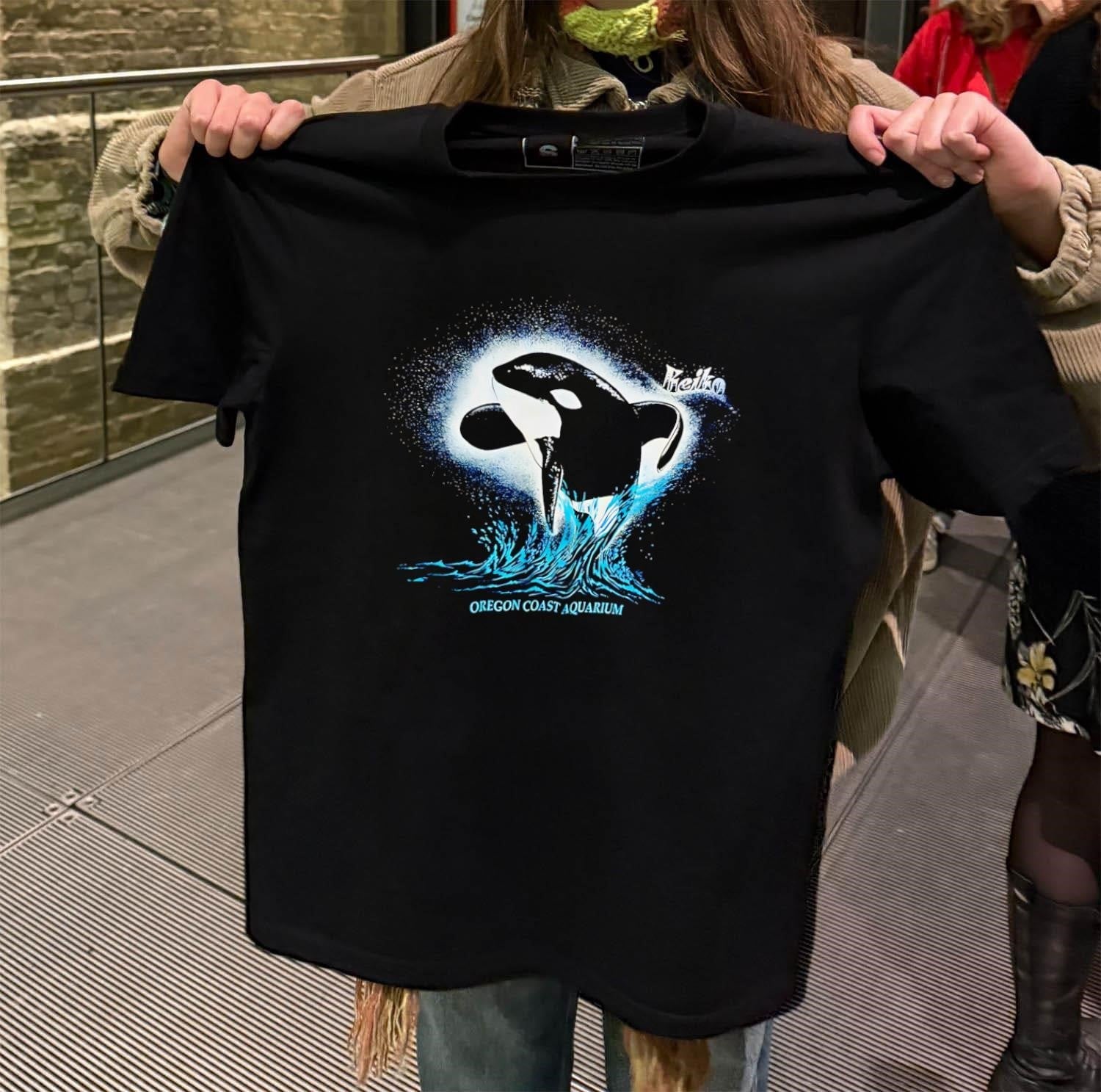 Keiko Oregon Coast Aquarium Orca Whale - Adult & Kids T-Shirts, Sweatshirts & Hoodies apparel design preview 2