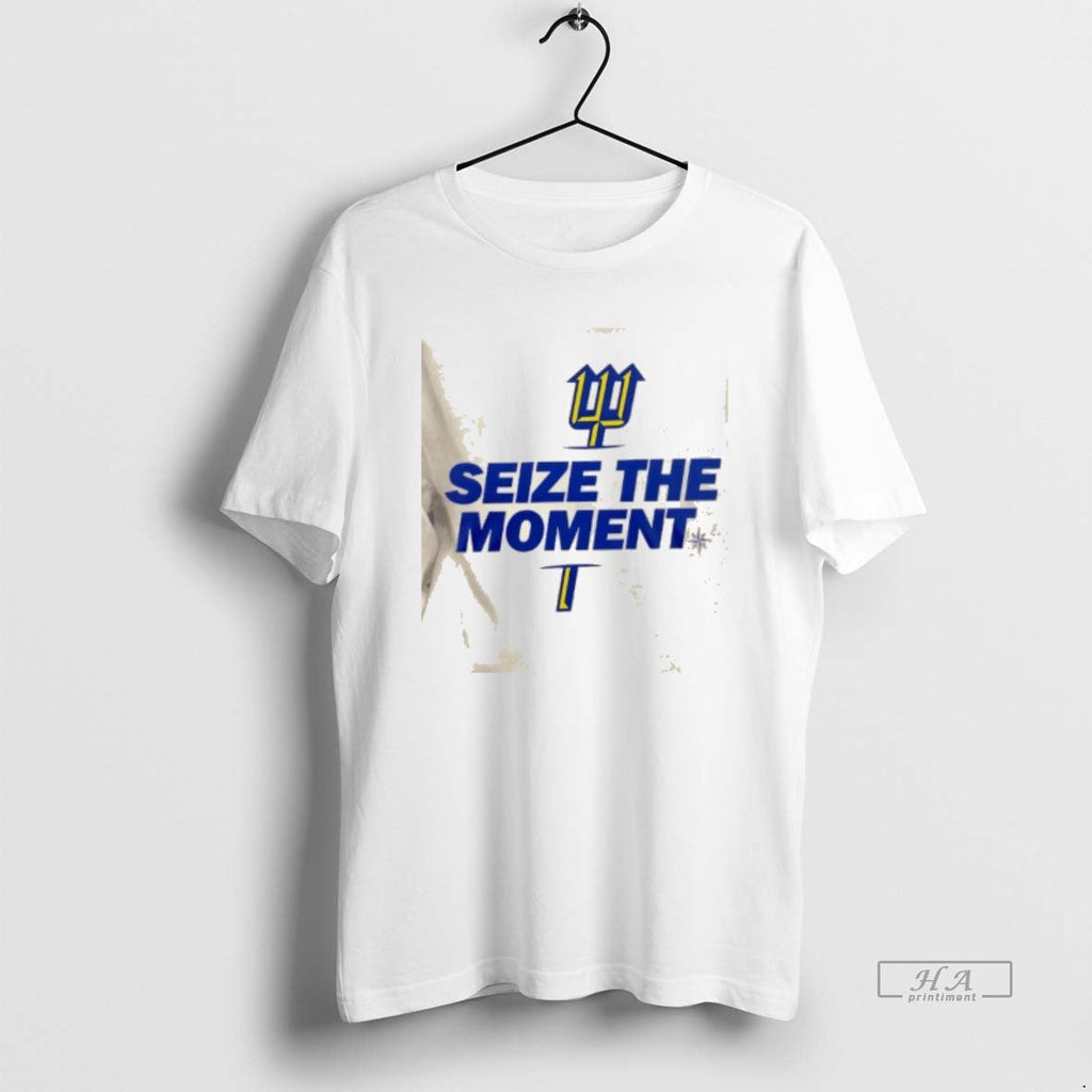 Trendy 2025 Seize The Moment Seattle Mariners - Adult & Kids T-Shirts, Sweatshirts & Hoodies apparel design preview 1