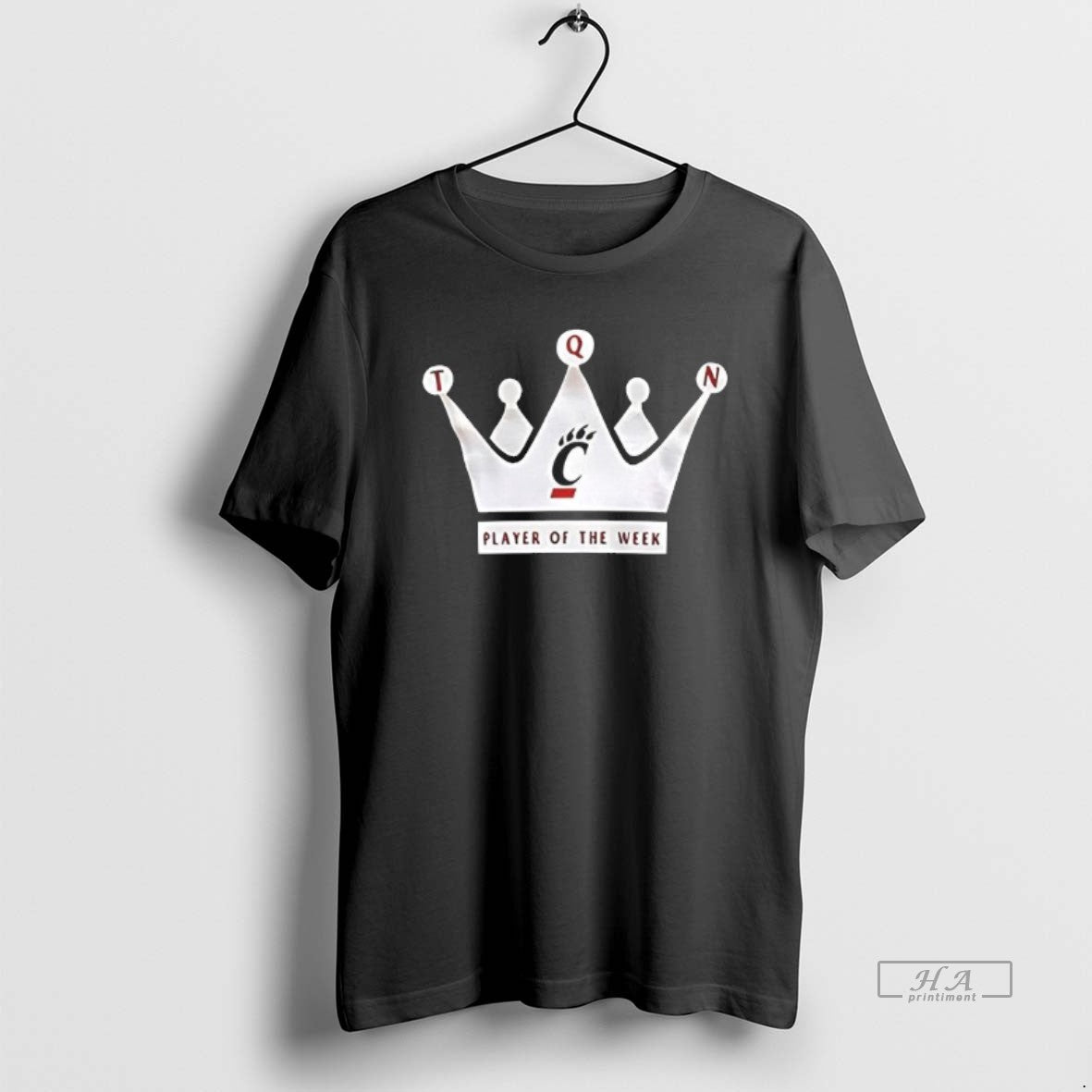 Trendy Cincinnati Bearcats Crown Player Of The Week - Adult & Kids T-Shirts, Sweatshirts & Hoodies apparel design preview 1