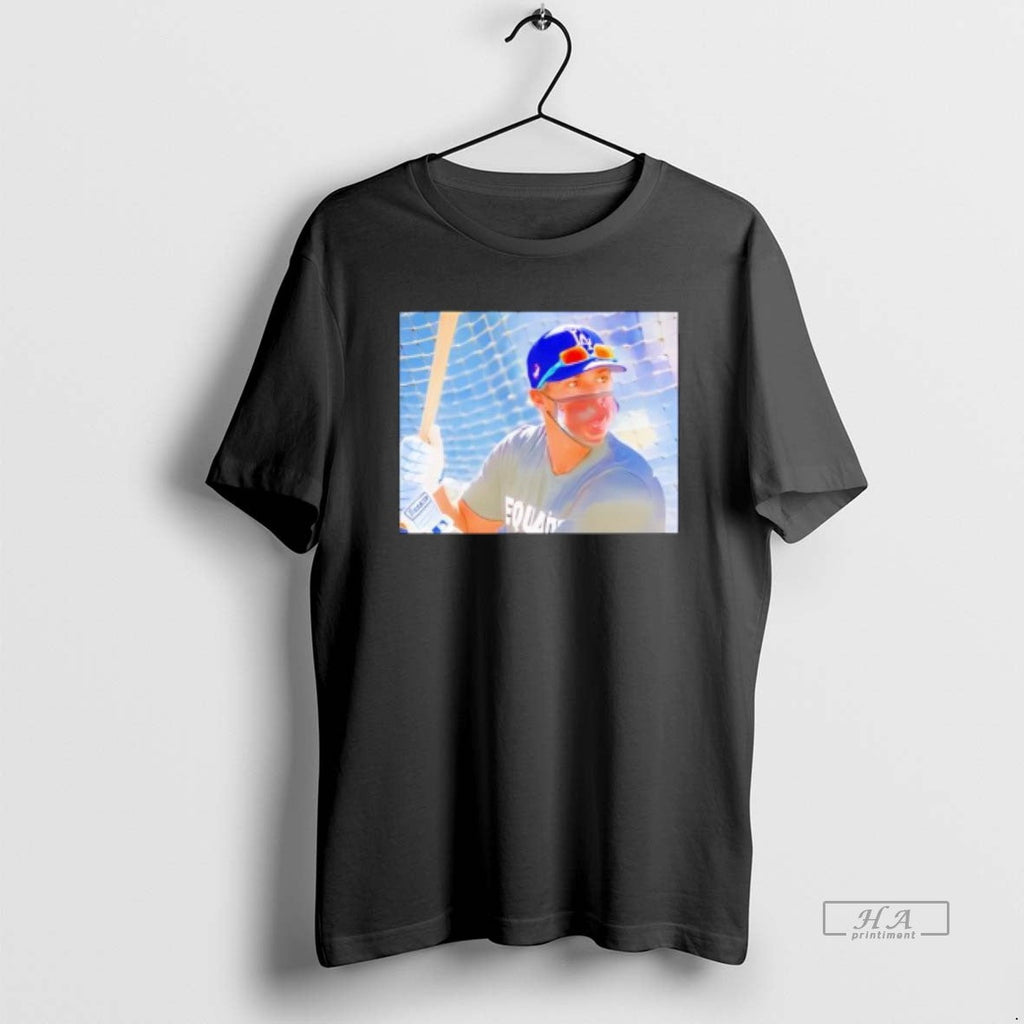 Trendy Enrique Hernndez Los Angeles Dodgers Funny - Adult & Kids T-Shirts, Sweatshirts & Hoodies apparel design preview 1