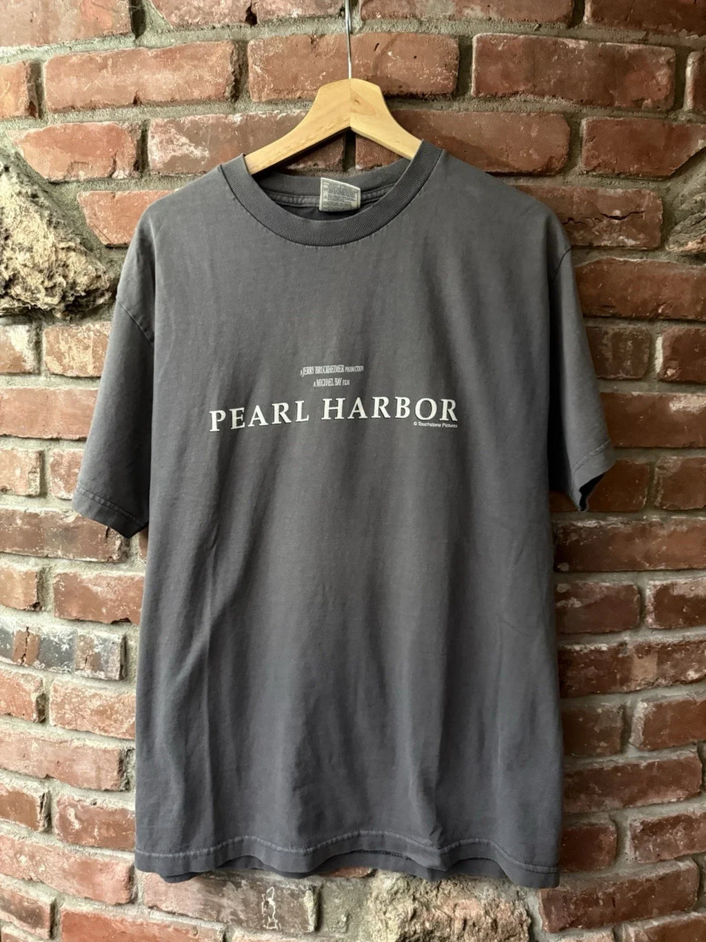 Vintage 2000s Y2K Pearl Harbor Movie Promo Text L - Adult & Kids T-Shirts, Sweatshirts & Hoodies apparel design preview 1