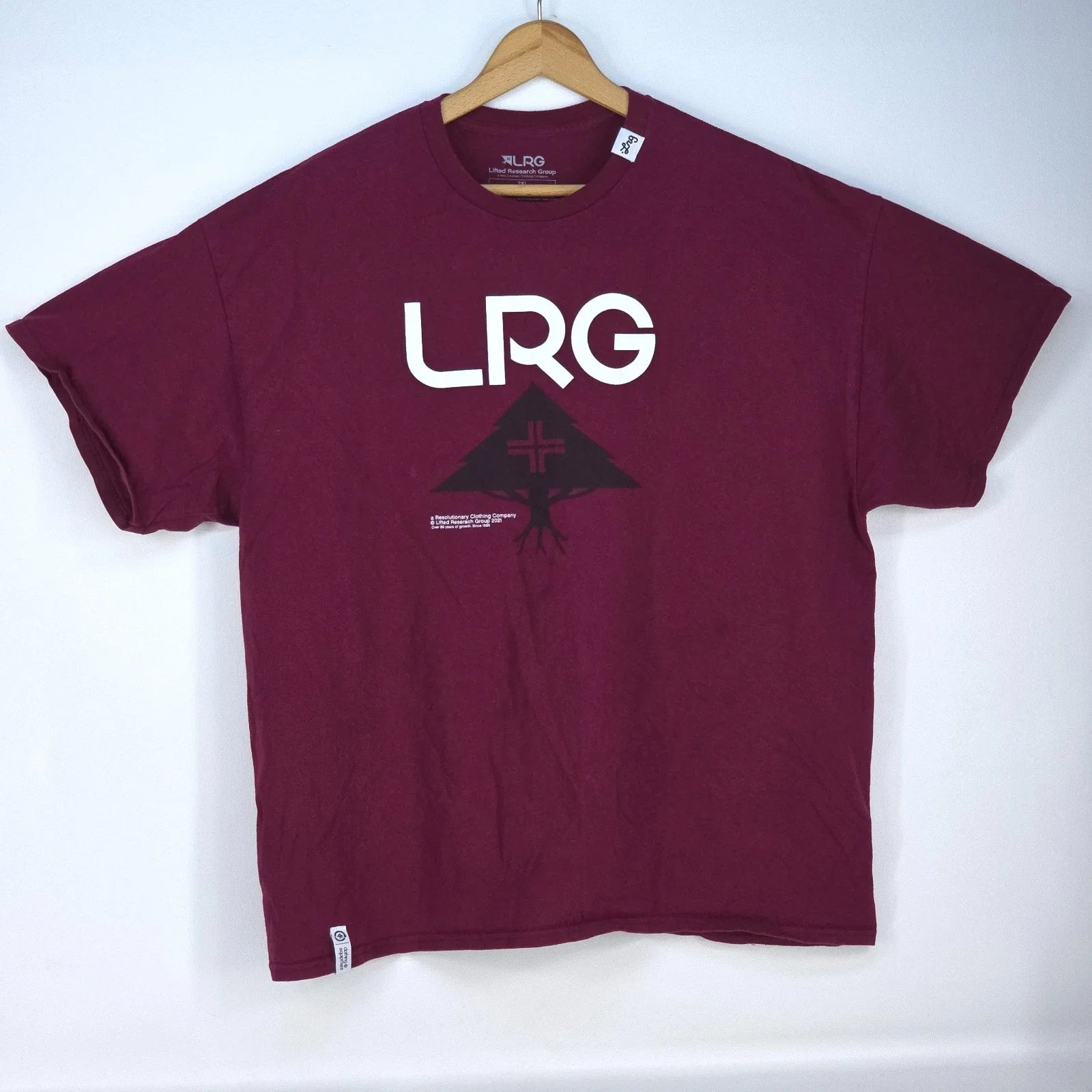 LRG Tree Logo Graphic Print Mens 2XL Burgundy - Adult & Kids T-Shirts, Sweatshirts & Hoodies apparel design preview 1