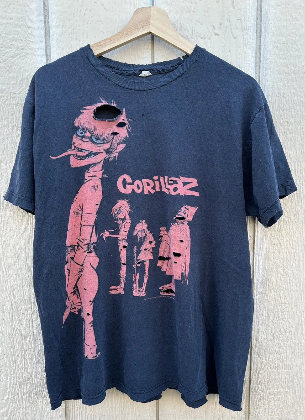 VTG Y2K 2011 Gorillaz Plastic Beach Album Graphic Sz - Adult & Kids T-Shirts, Sweatshirts & Hoodies apparel design preview 1