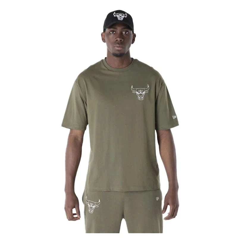 New Era NBA League Essential Oversized Chicago Bulls - Adult & Kids T-Shirts, Sweatshirts & Hoodies apparel design preview 1