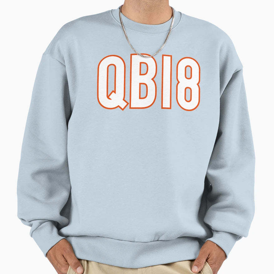 Qb18 Chicago White Sweatshirt - Casual Everyday Wear for Adults - T-Shirt, Sweatshirt, Hoodie