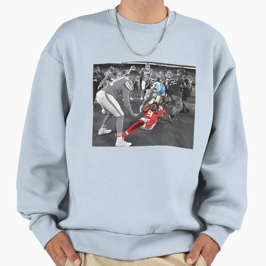 Intense Aerican Fotball Tackle Sweatshirt - Trendy Graphic for Adults - T-Shirt, Sweatshirt, Hoodie