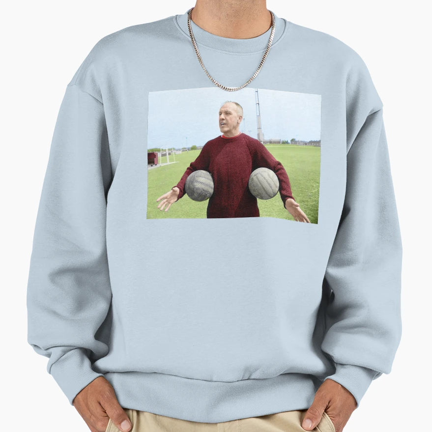 Training Shankly Sweatshirt - Trendy Graphic for Adults - T-Shirt, Sweatshirt, Hoodie