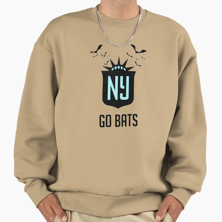 Go Bats Flying Sweatshirt - Minimalist Print Unisex - T-Shirt, Sweatshirt, Hoodie
