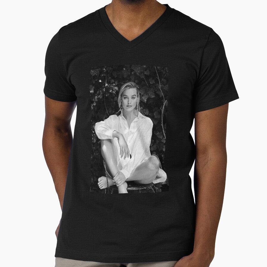 Margot Robbie by Hohous - Adult & Kids T-Shirts, Sweatshirts & Hoodies apparel design preview 1