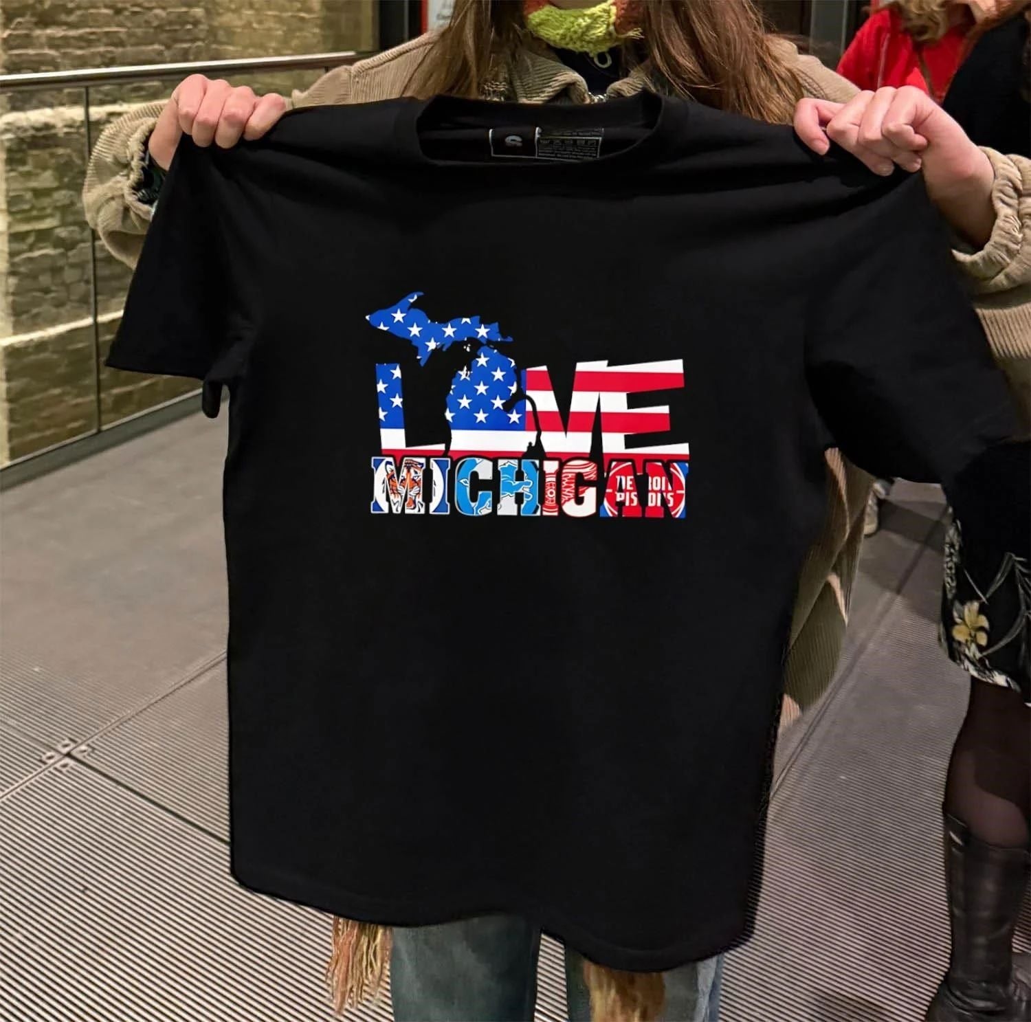 Love Michigan Map USA Flag Detroit Tigers Lions Red - Adult & Kids T-Shirts, Sweatshirts & Hoodies apparel design preview 2